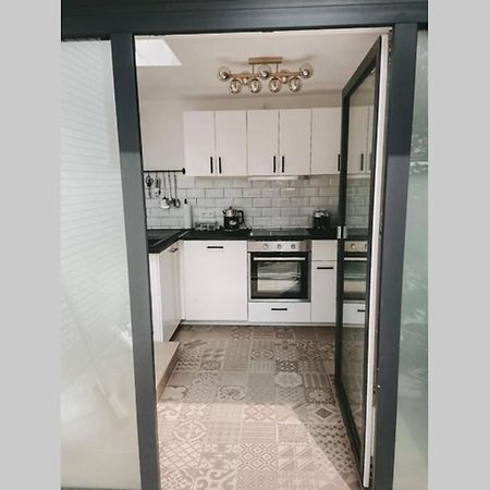 Wunderschoene Sanierte Wohnung Vor Den Toren Koelns Dış mekan fotoğraf